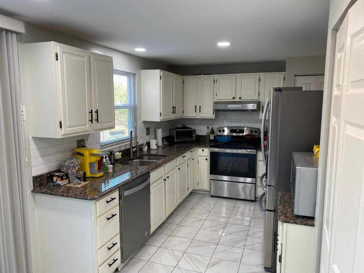 Upgraded, Beautiful 4 Bd Colonial In Silver Spring Exterior foto